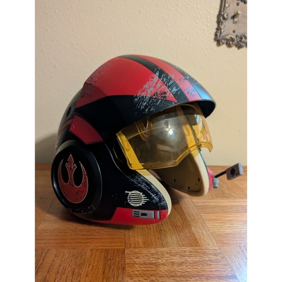 Disney Parks Star Wars Galaxy's Edge Black Poe X-Wing Pilot Helmet W/Sounds - Picture 1 of 8